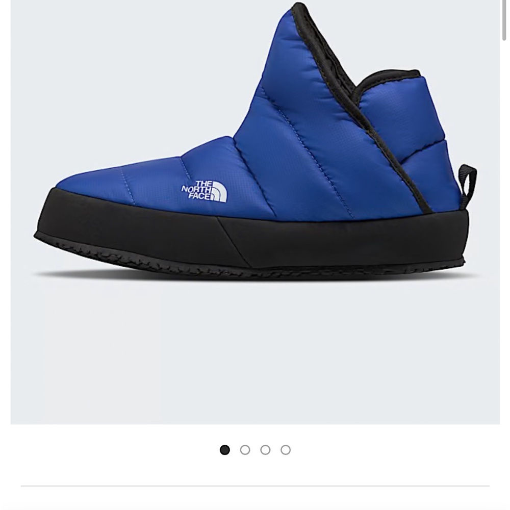 The North Face Blue thermoball traction bootie slippers big kids 6 NIB Sold out